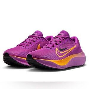 Nike Women's ZOOM FLY 5